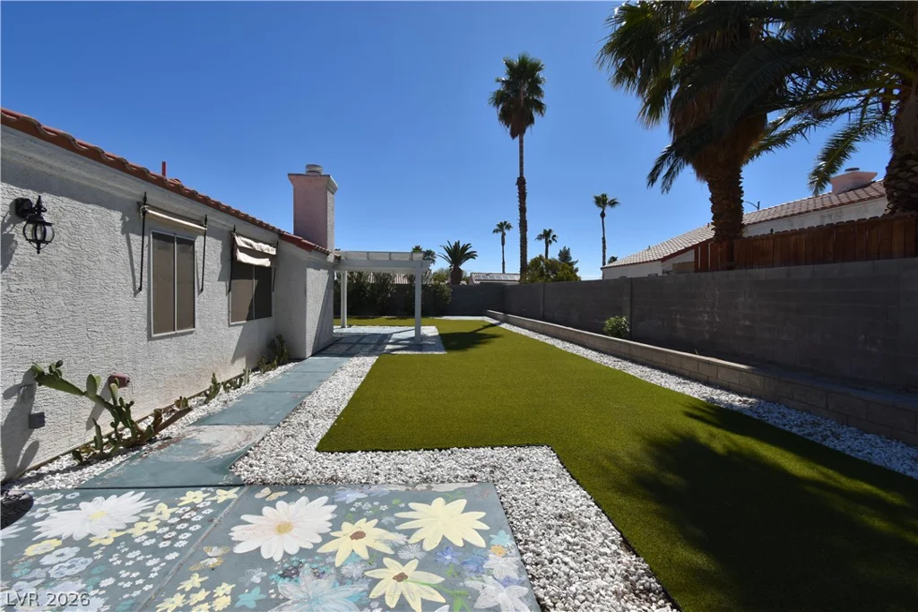 4207 Famoso, North Las Vegas, NV 89032