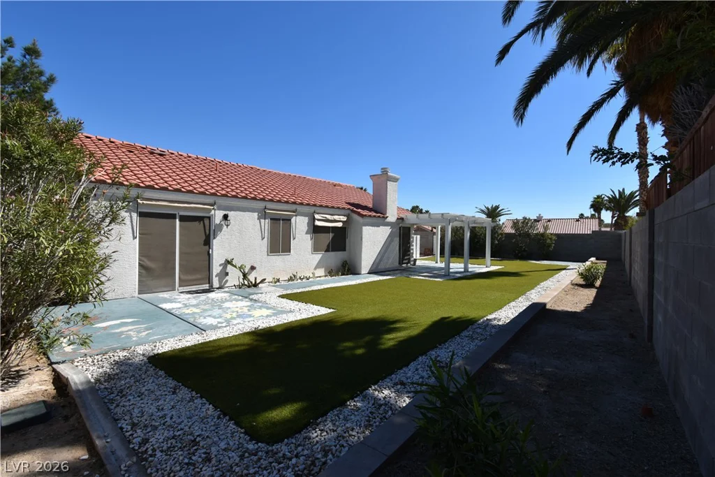 4207 Famoso, North Las Vegas, NV 89032