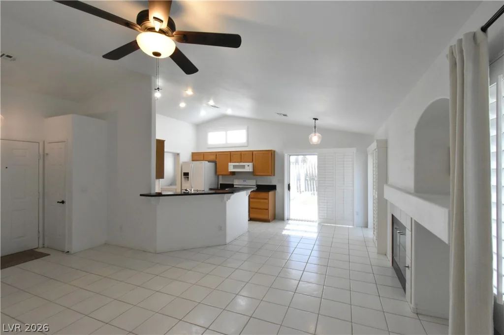 4207 Famoso, North Las Vegas, NV 89032
