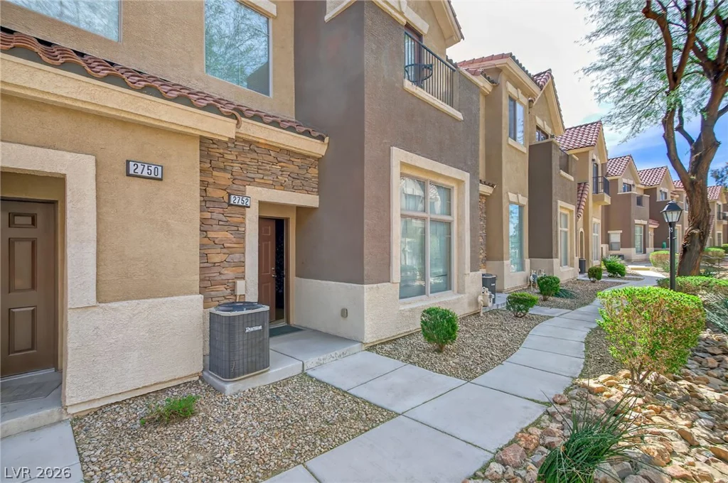 2752 Fountain Vista, Henderson, NV 89074