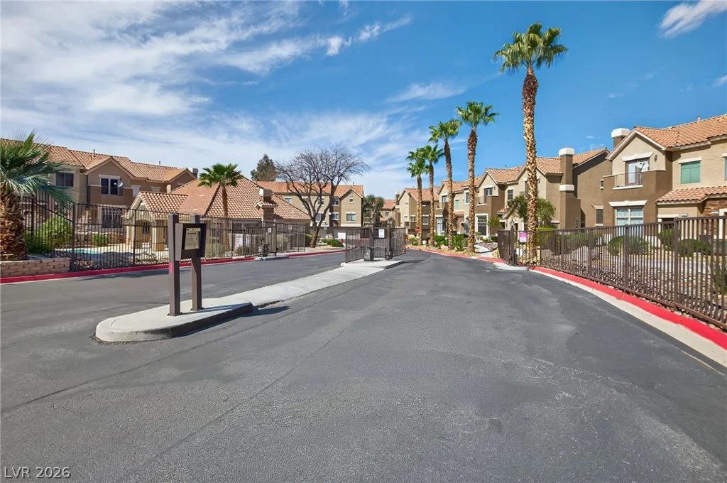 2752 Fountain Vista, Henderson, NV 89074