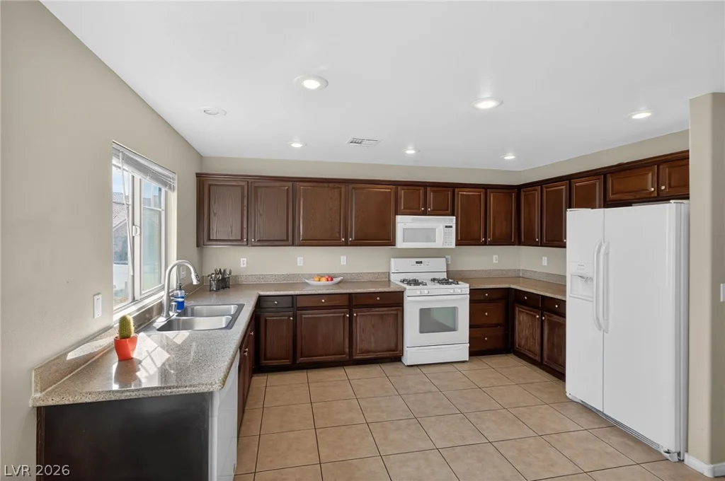2752 Fountain Vista, Henderson, NV 89074