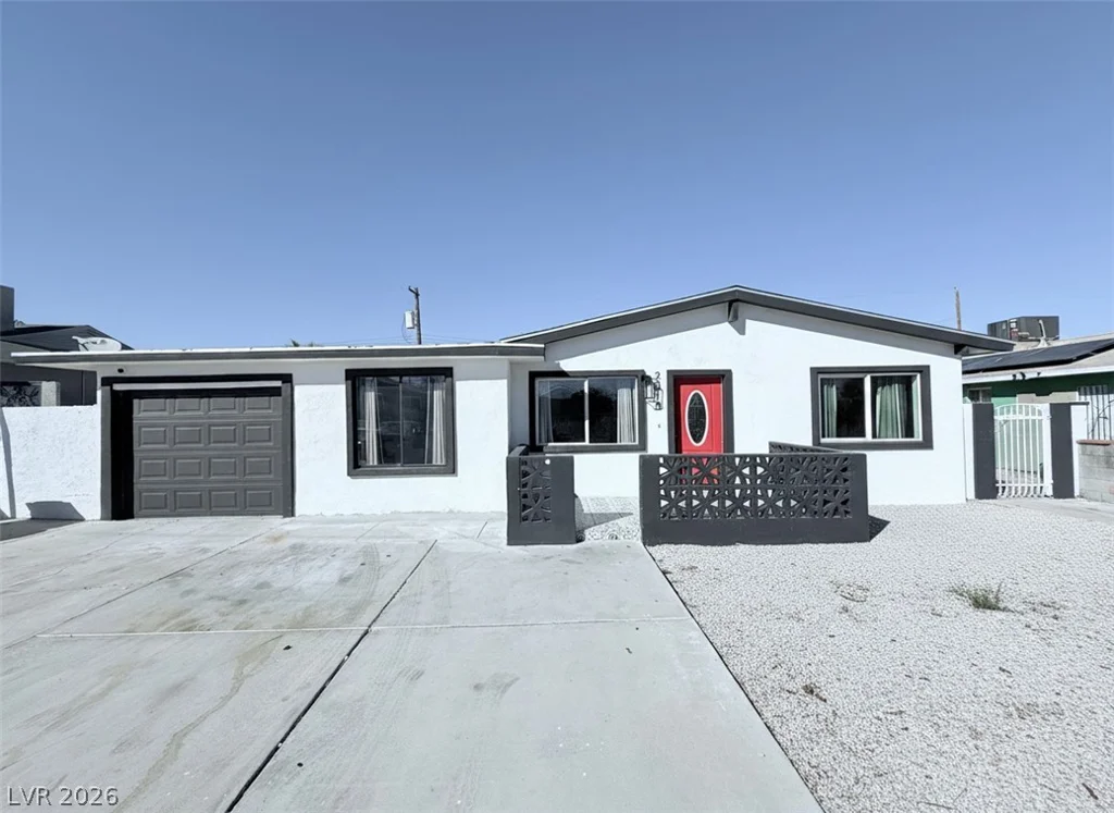 2013 Howard, Las Vegas, NV 89104