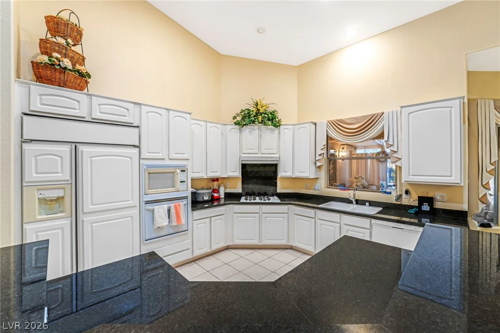 7004 Oakleigh, Las Vegas, NV 89110