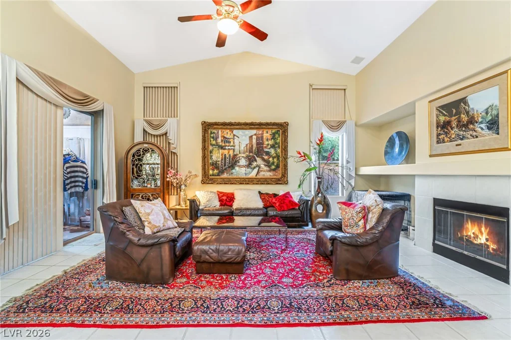 7004 Oakleigh, Las Vegas, NV 89110