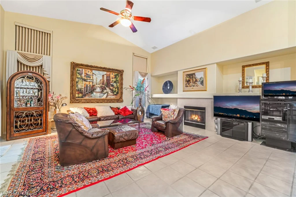 7004 Oakleigh, Las Vegas, NV 89110
