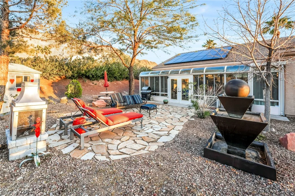 7004 Oakleigh, Las Vegas, NV 89110