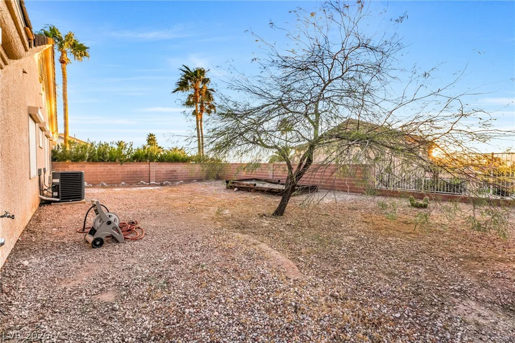 7004 Oakleigh, Las Vegas, NV 89110