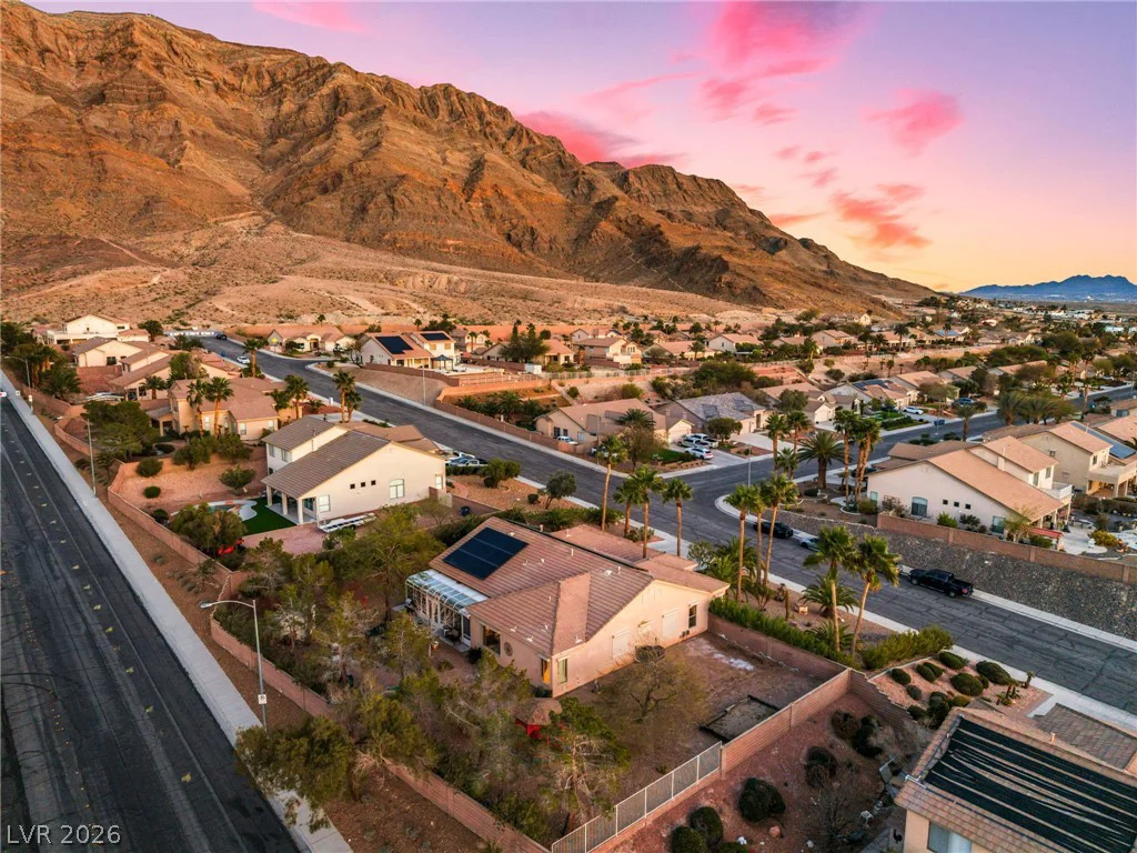 7004 Oakleigh, Las Vegas, NV 89110