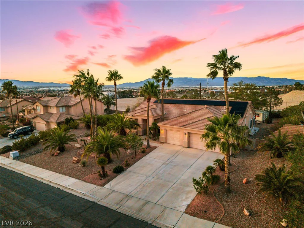 7004 Oakleigh, Las Vegas, NV 89110