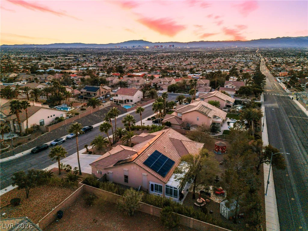 7004 Oakleigh, Las Vegas, NV 89110