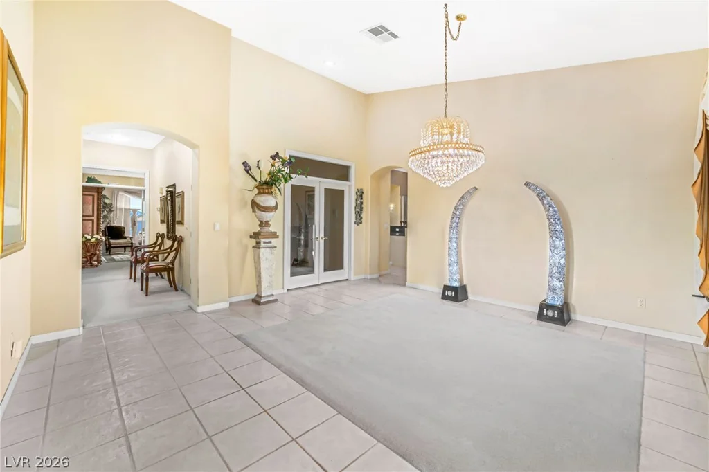 7004 Oakleigh, Las Vegas, NV 89110