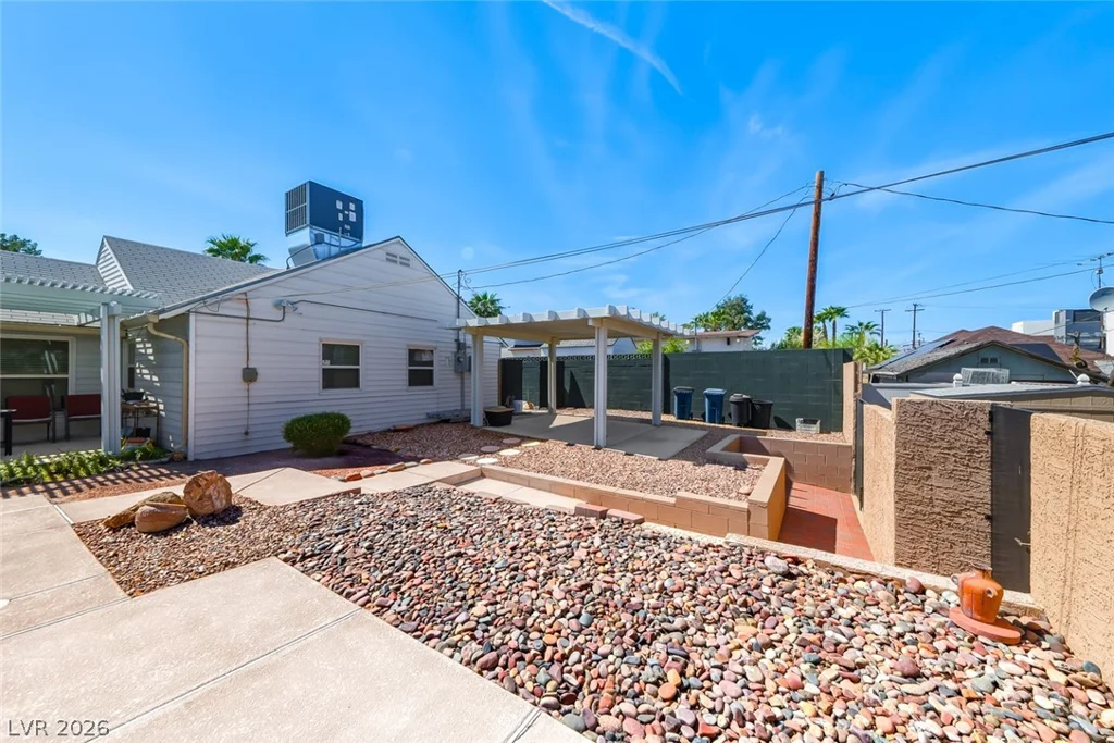 1411 Francis, Las Vegas, NV 89104