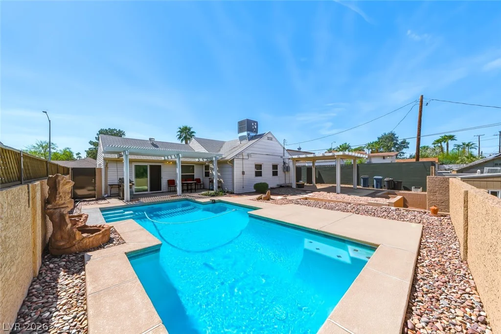 1411 Francis, Las Vegas, NV 89104