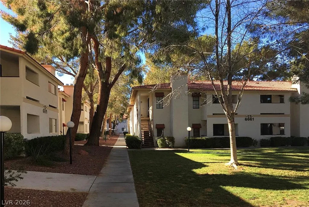 6669 Tropicana, Las Vegas, NV 89103