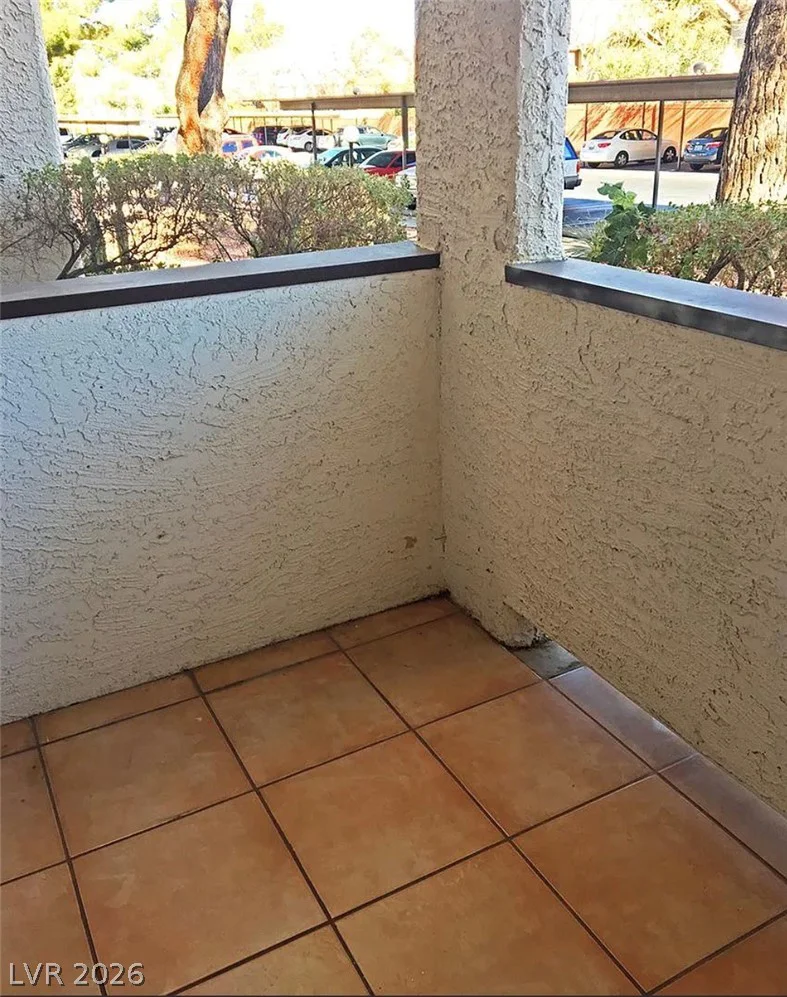 6669 Tropicana, Las Vegas, NV 89103