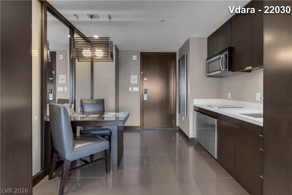 2600 Harmon, Las Vegas, NV 89158