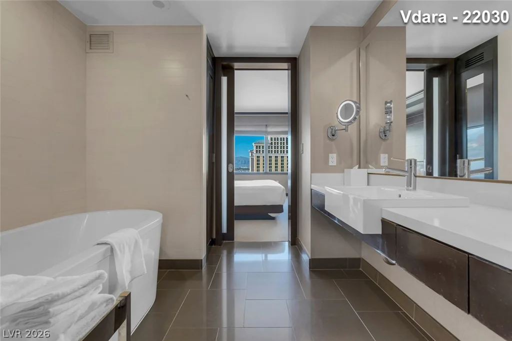 2600 Harmon, Las Vegas, NV 89158