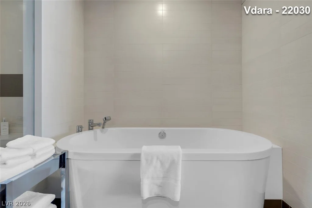 2600 Harmon, Las Vegas, NV 89158