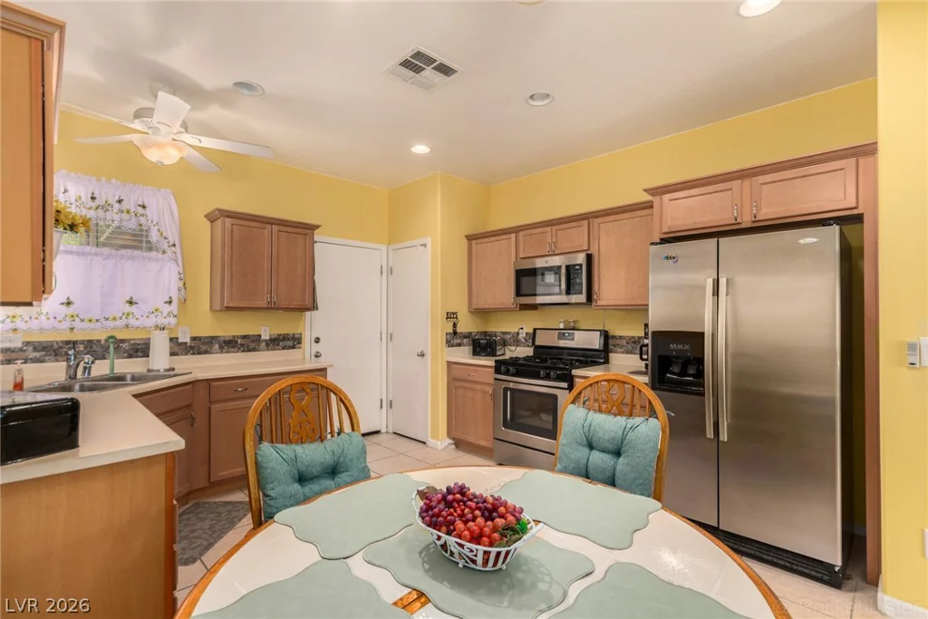 5911 Corbin, Las Vegas, NV 89122