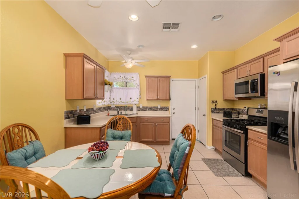 5911 Corbin, Las Vegas, NV 89122