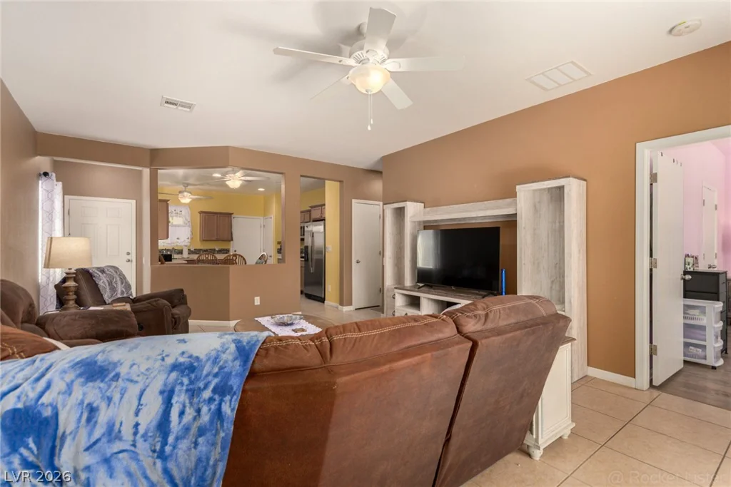 5911 Corbin, Las Vegas, NV 89122