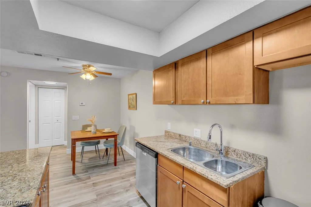 4200 Valley View, Las Vegas, NV 89103