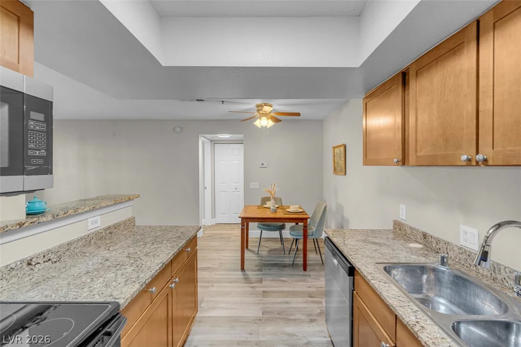 4200 Valley View, Las Vegas, NV 89103