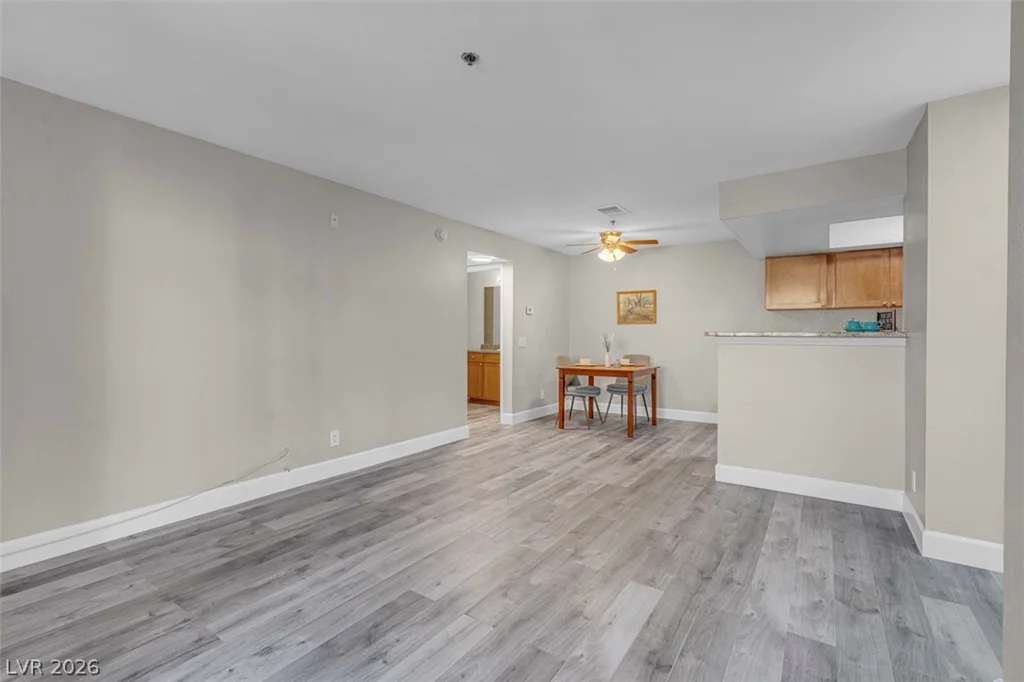 4200 Valley View, Las Vegas, NV 89103