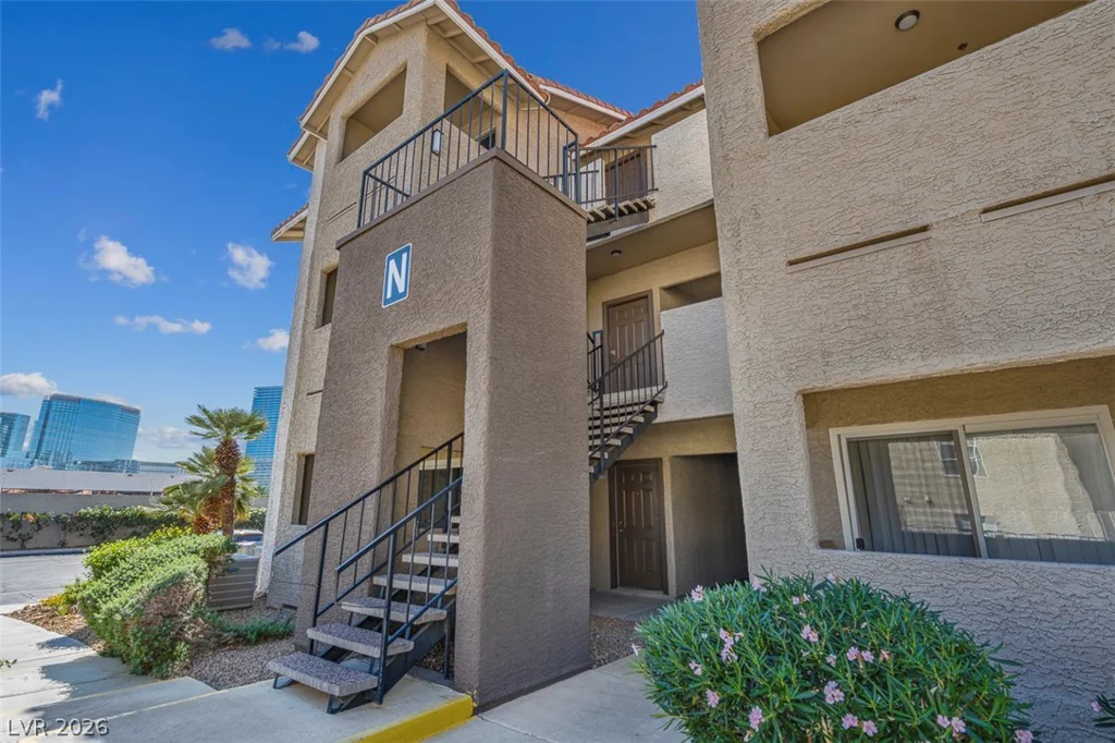 4200 Valley View, Las Vegas, NV 89103