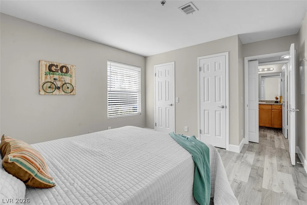 4200 Valley View, Las Vegas, NV 89103