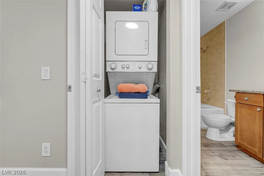 4200 Valley View, Las Vegas, NV 89103