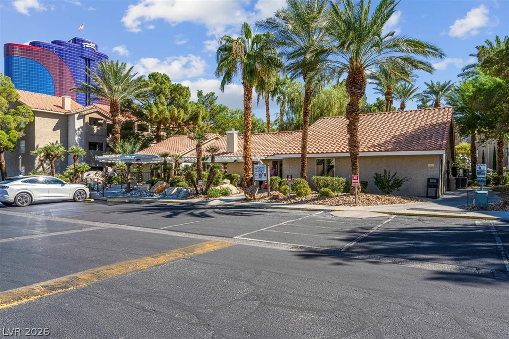 4200 Valley View, Las Vegas, NV 89103