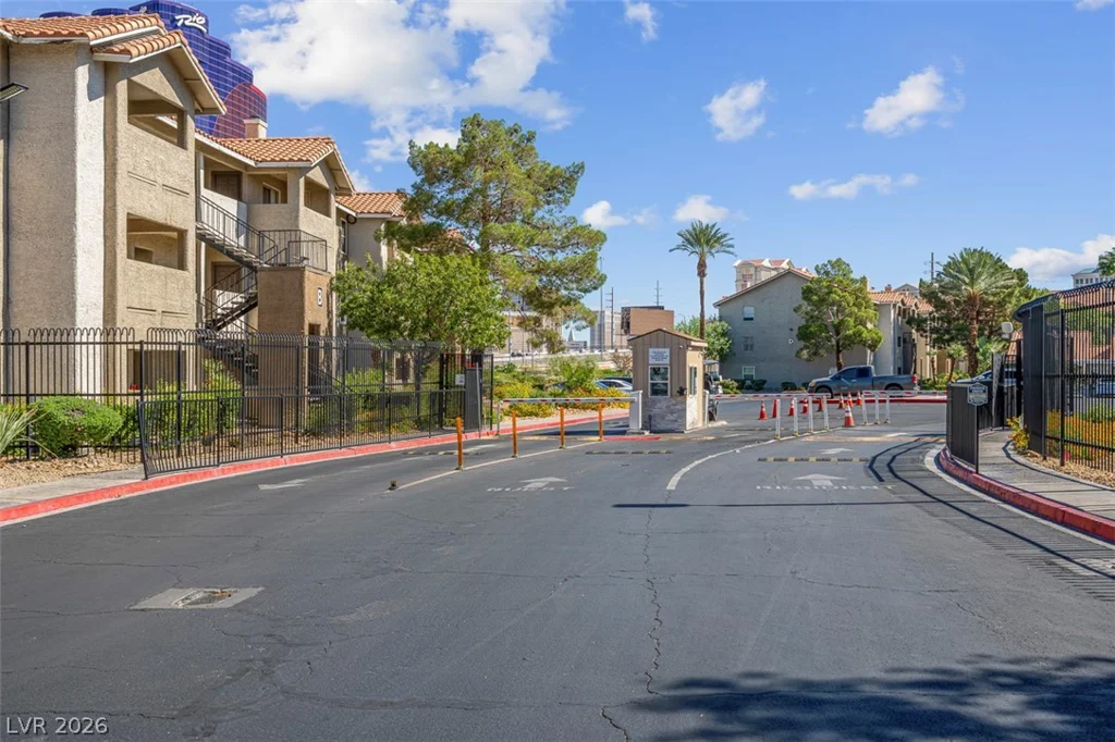 4200 Valley View, Las Vegas, NV 89103
