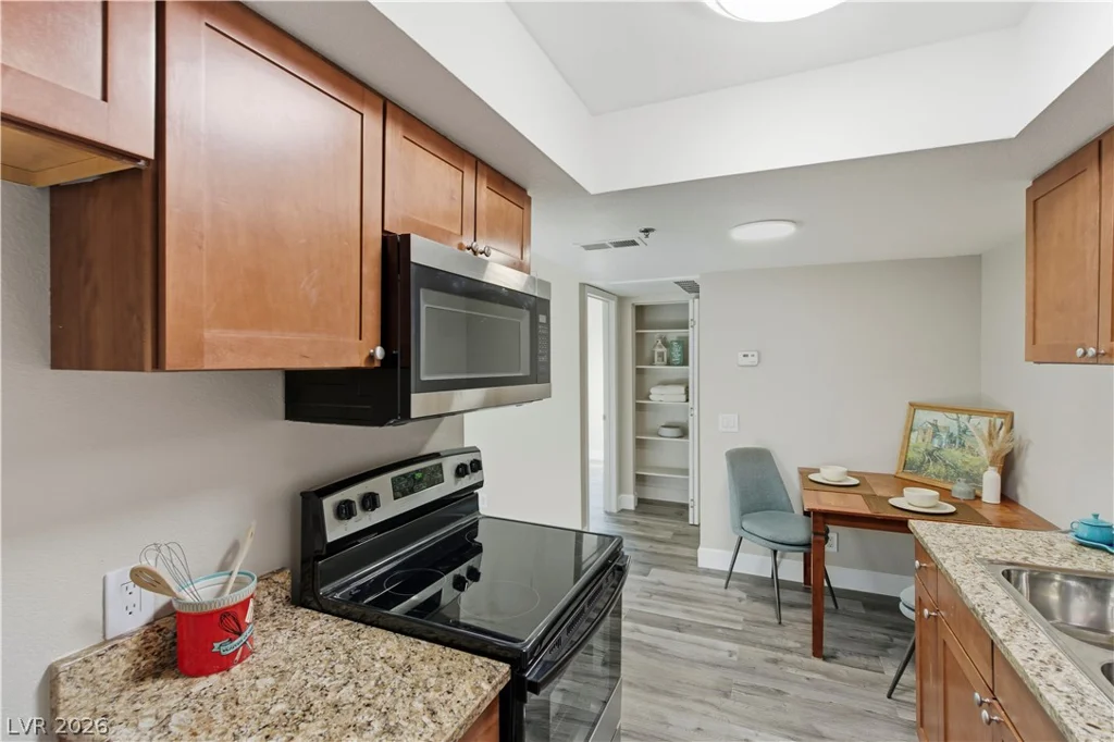 4200 Valley View, Las Vegas, NV 89103