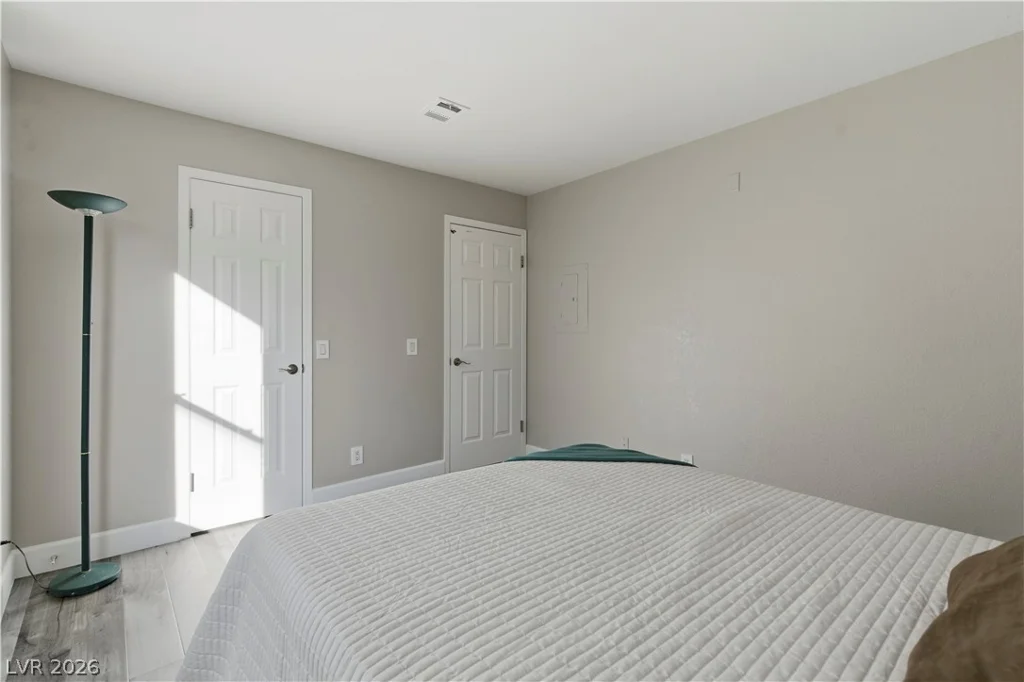 4200 Valley View, Las Vegas, NV 89103
