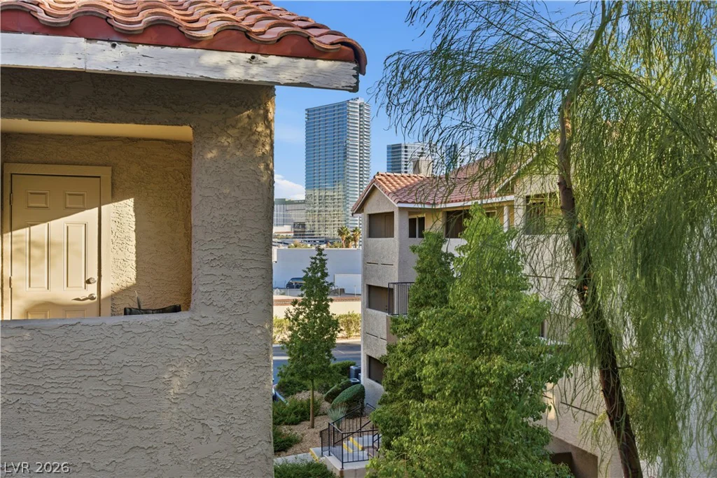4200 Valley View, Las Vegas, NV 89103