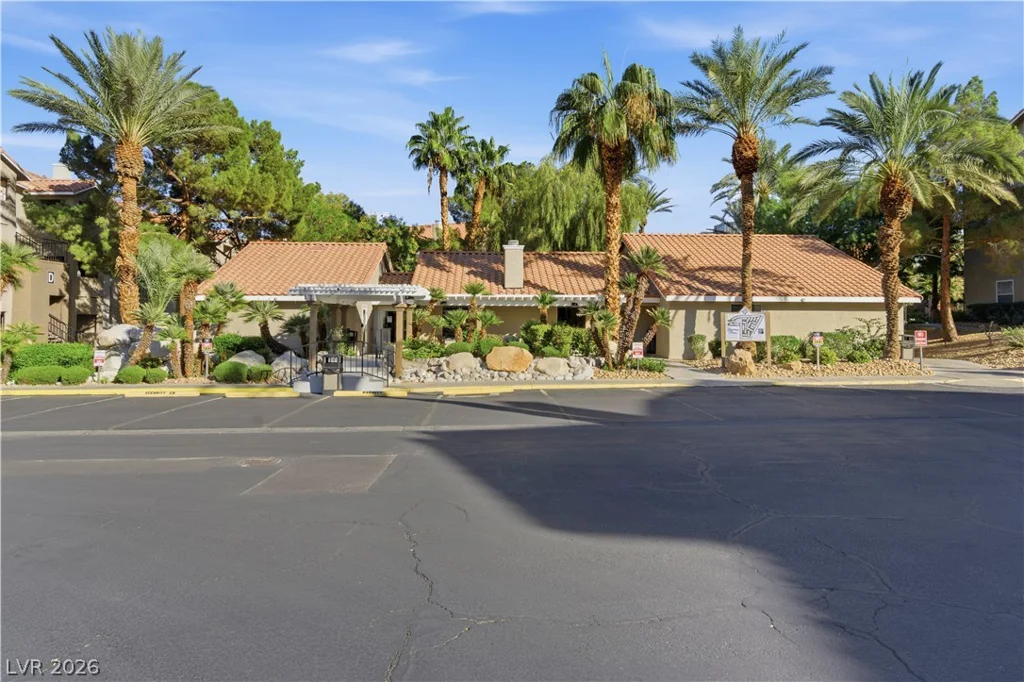 4200 Valley View, Las Vegas, NV 89103