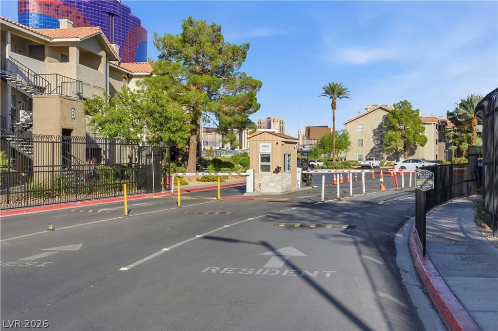 4200 Valley View, Las Vegas, NV 89103
