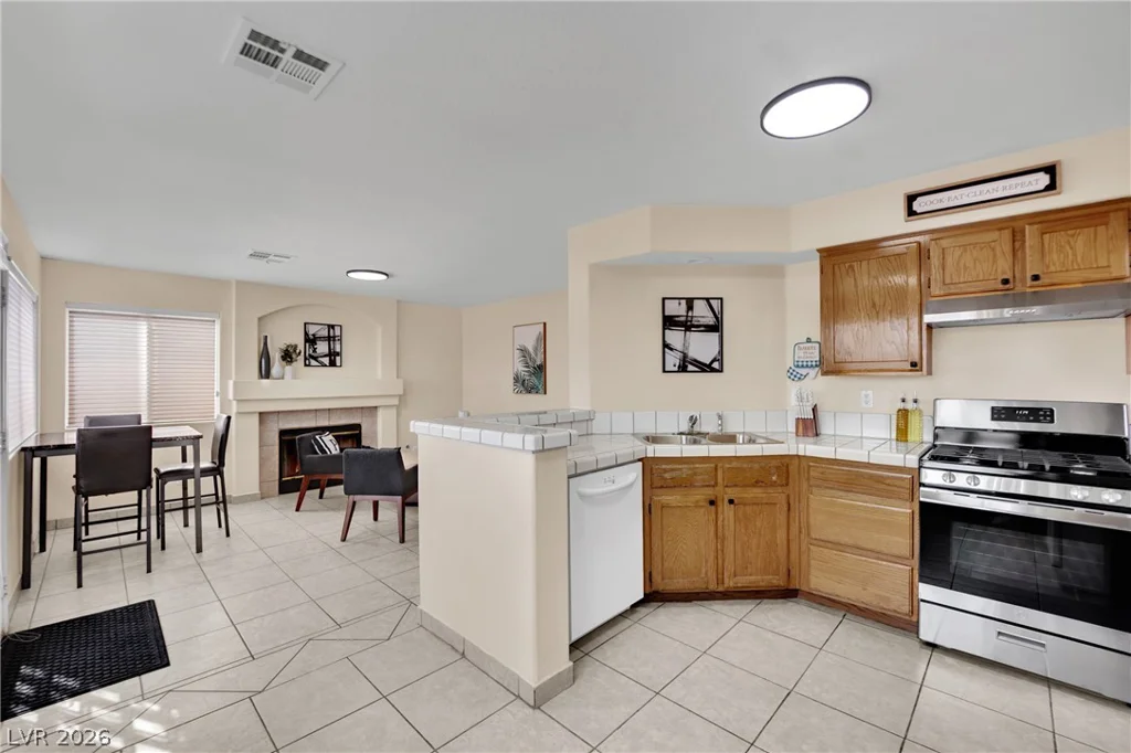 3758 White Peppermint, Las Vegas, NV 89147