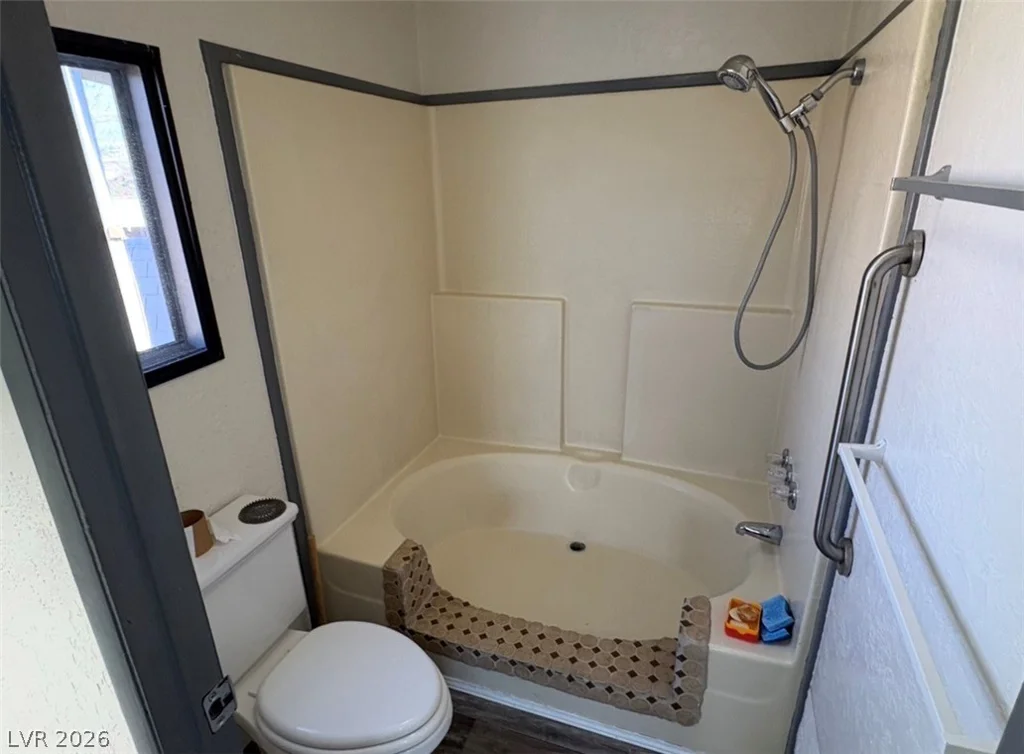 250 Bonnie Claire, Pahrump, NV 89048