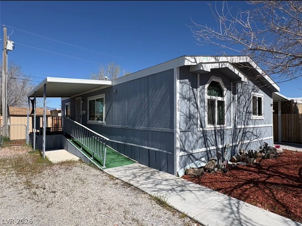 250 Bonnie Claire, Pahrump, NV 89048