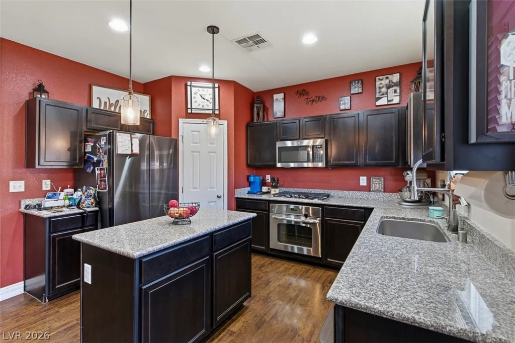 10715 Loretto Cove, Las Vegas, NV 89141