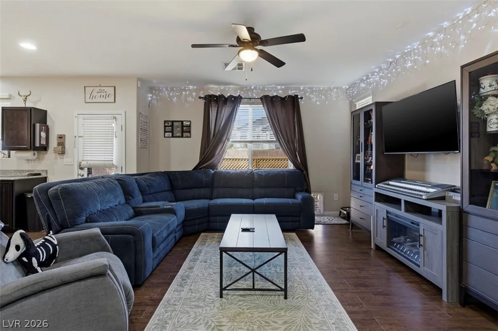 10715 Loretto Cove, Las Vegas, NV 89141