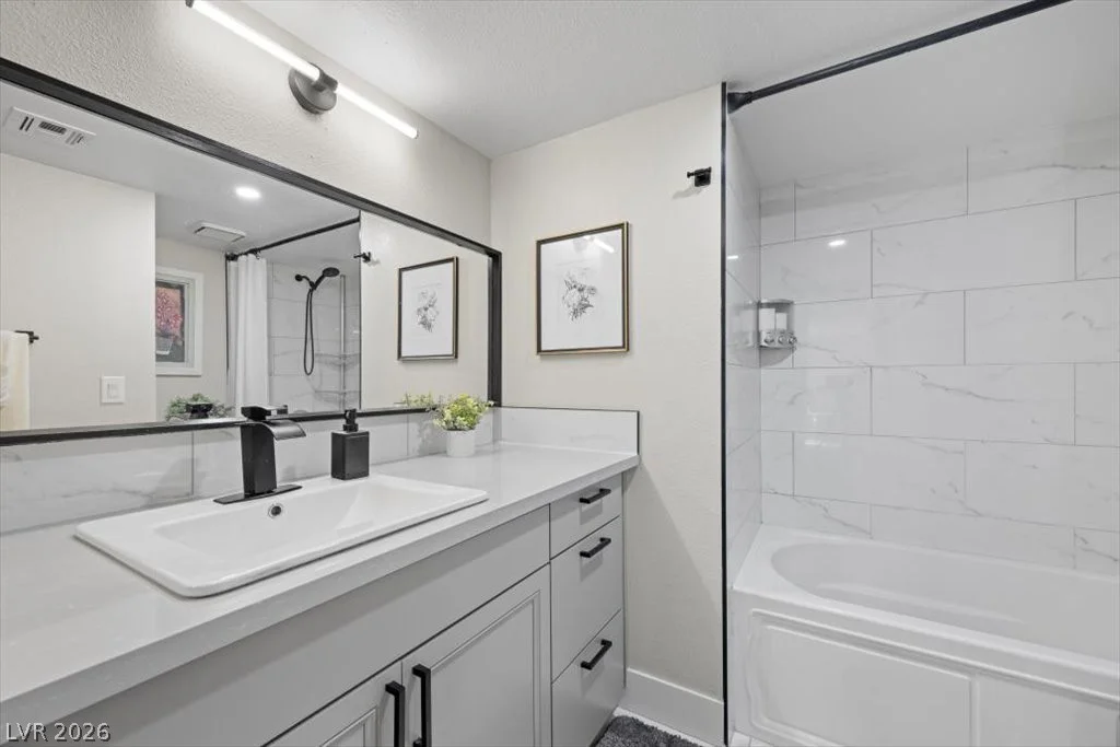 2677 Ruthe Duarte, Las Vegas, NV 89121