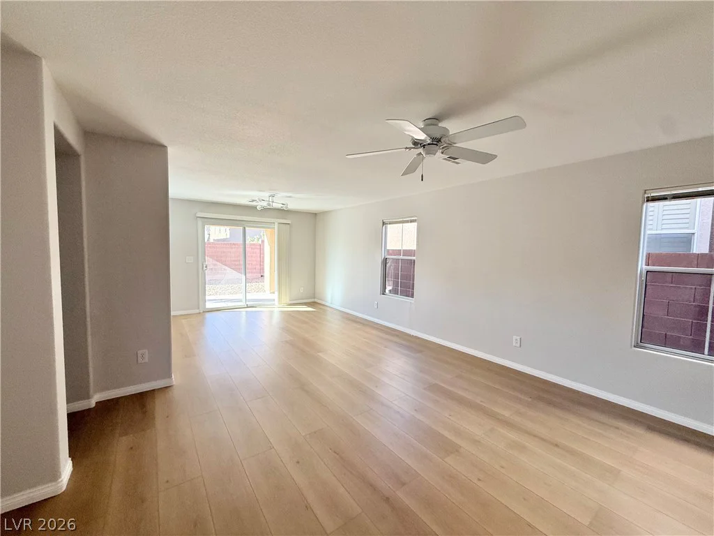 9329 Tonkawa, Las Vegas, NV 89178