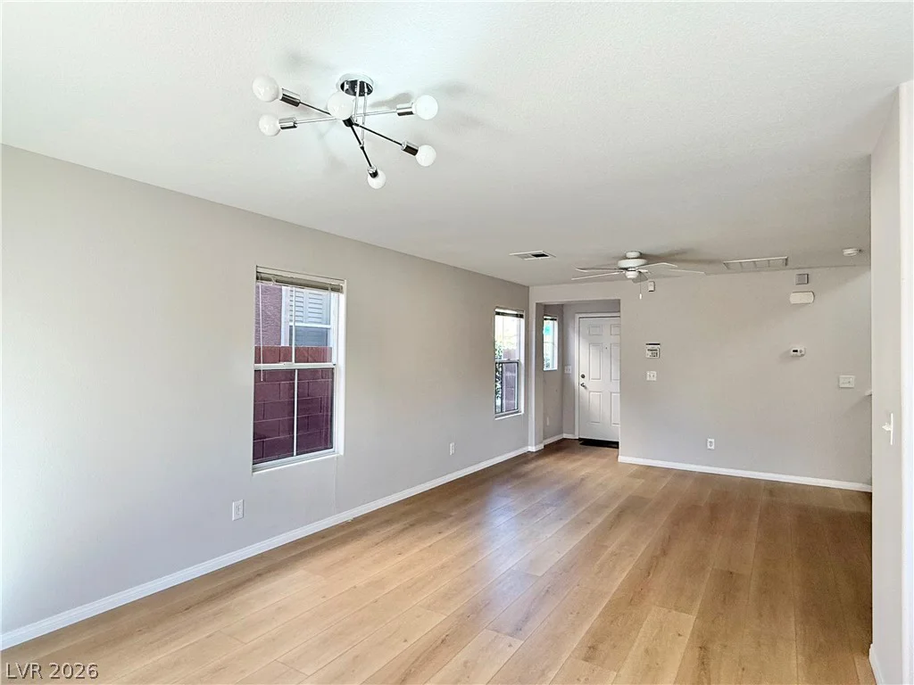 9329 Tonkawa, Las Vegas, NV 89178