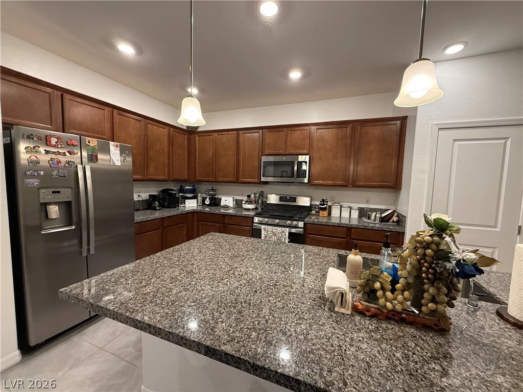 9585 Sard, Las Vegas, NV 89143