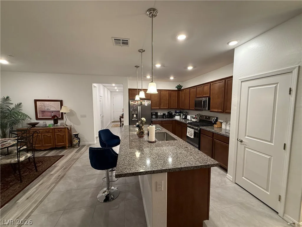 9585 Sard, Las Vegas, NV 89143