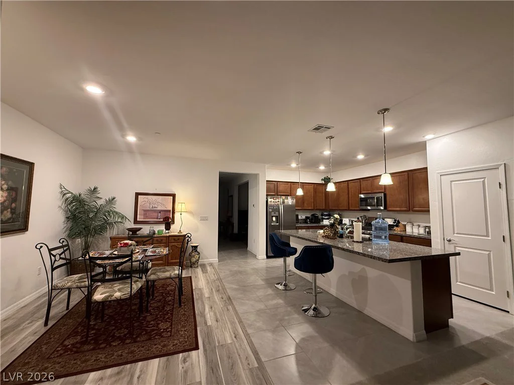 9585 Sard, Las Vegas, NV 89143